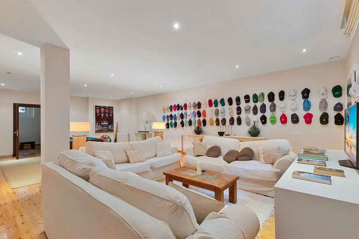 840d36c1-841b-4a6b-bdd8-0a244e1711c1