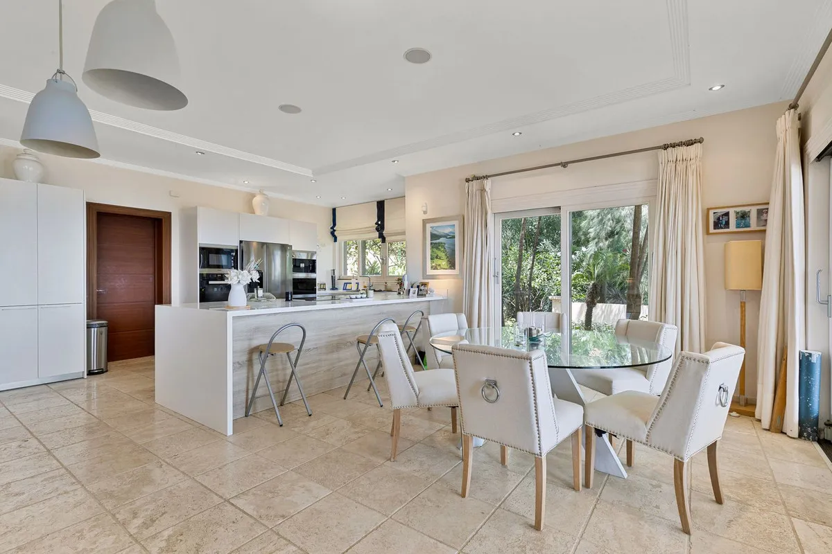 9100011b-d74c-4556-aac1-a324709b829e