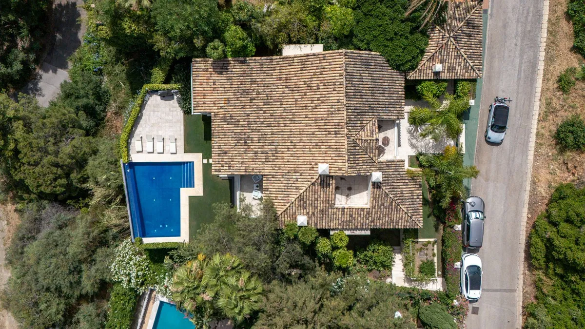 c0ba19c1-1b09-41eb-bdc3-01ece98d106a