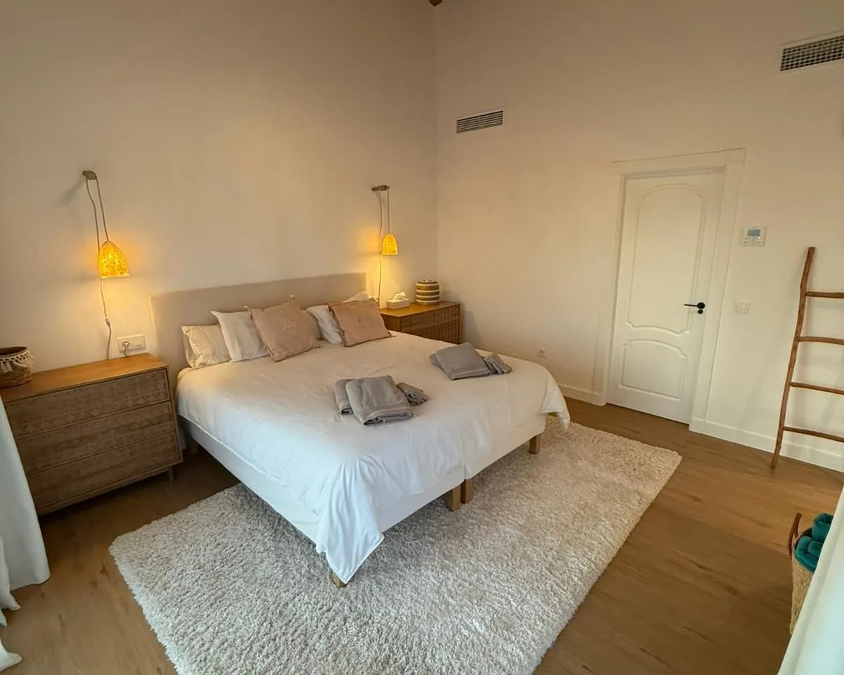 5261cc2c-ec67-4a5a-83bd-cfb75c98a4bf