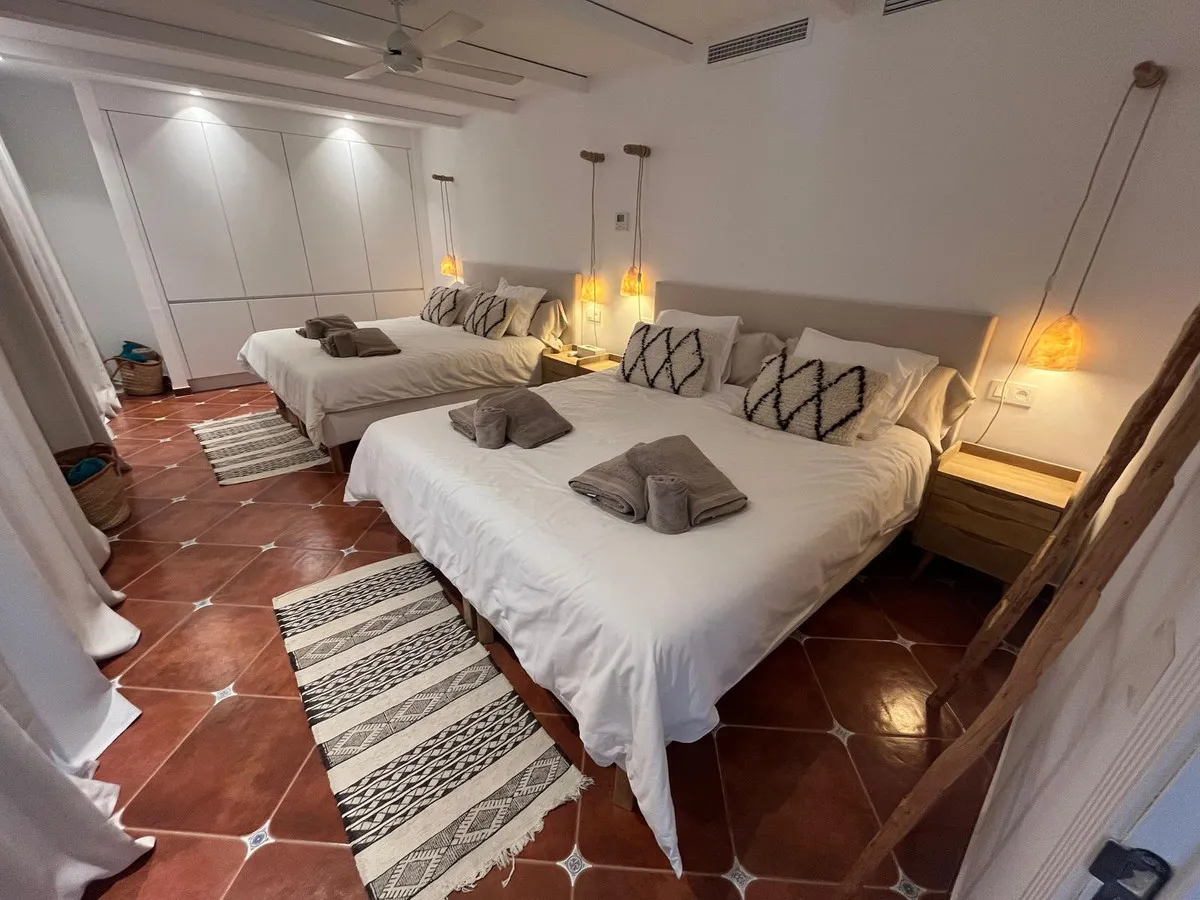 de5a87c8-5e66-43c6-af54-7d0deac14049