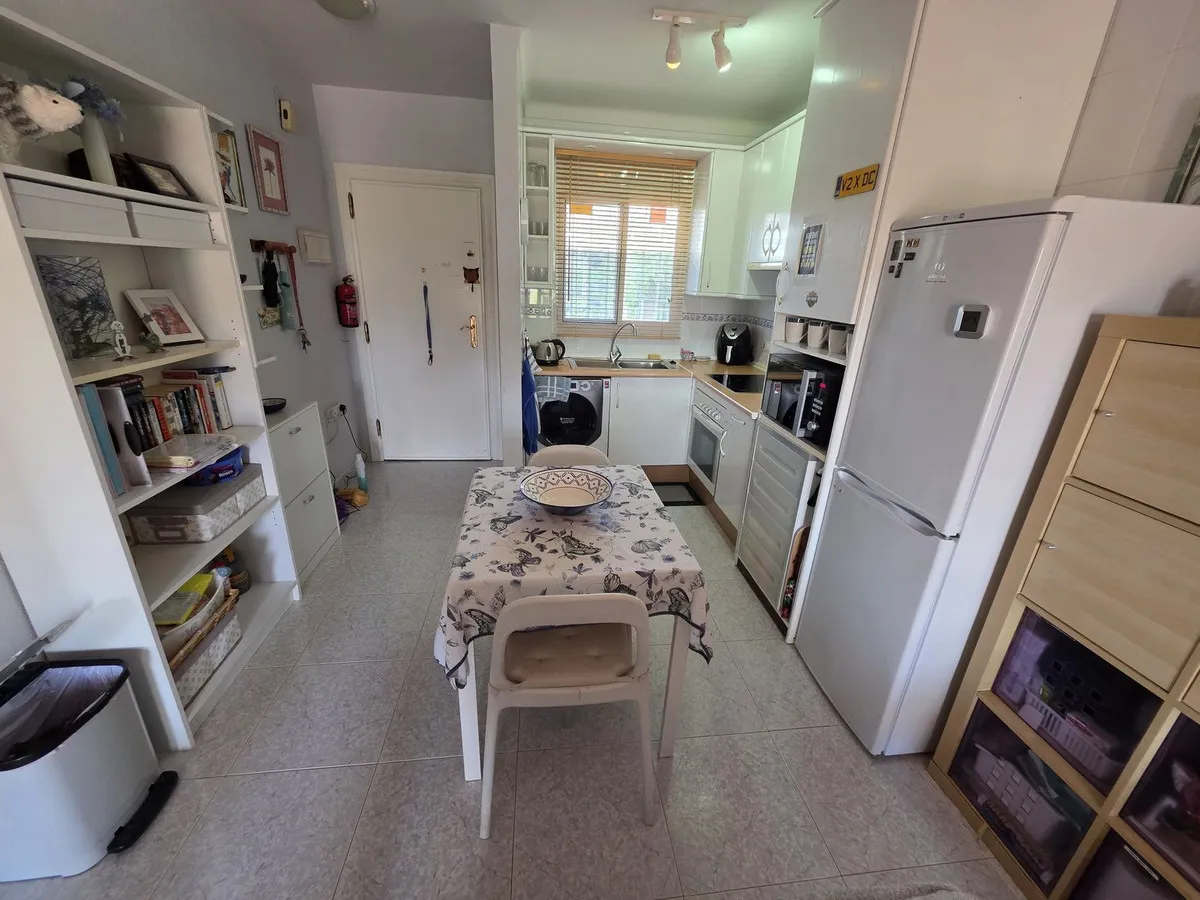 c0cd453b-cd38-4794-9fc6-3470e8ca85ff