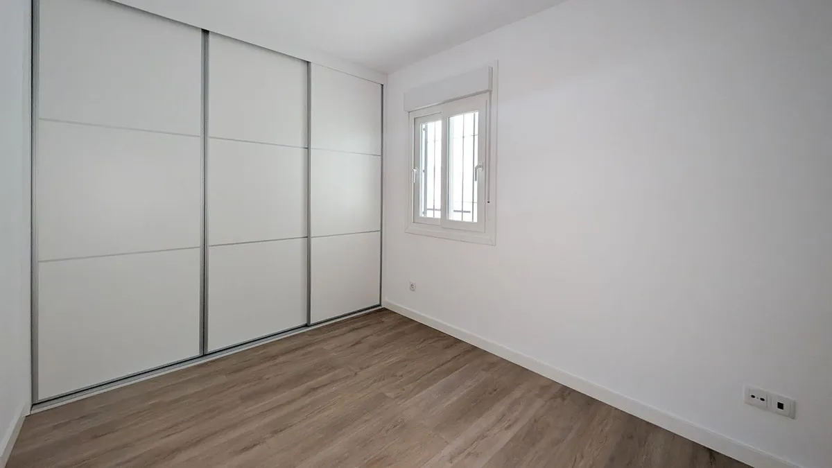 43d09f1c-52e4-4020-a664-fdf103e02152