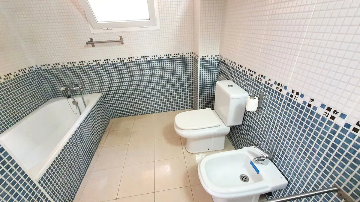 b8ad204e-d721-4f4c-975b-0a3d011355ff