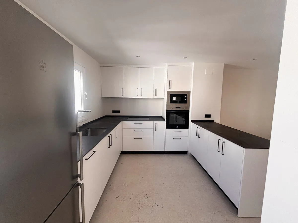 4c656a15-9d27-4674-ae79-cd8a390523ac