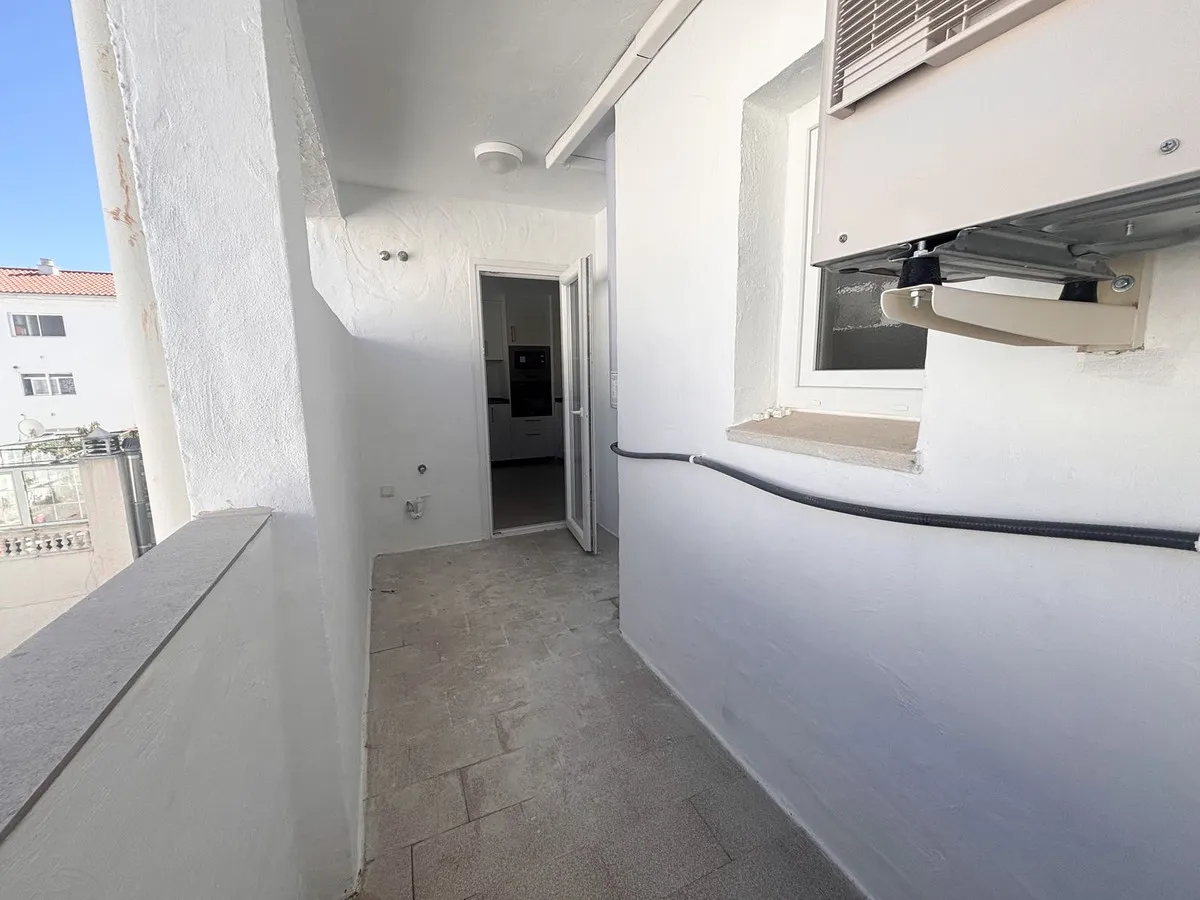 b9db6368-8b0e-4534-9473-1bbbda9b49eb