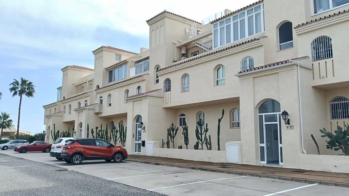 5dc43b99-89e2-47da-8189-12de809fb79f