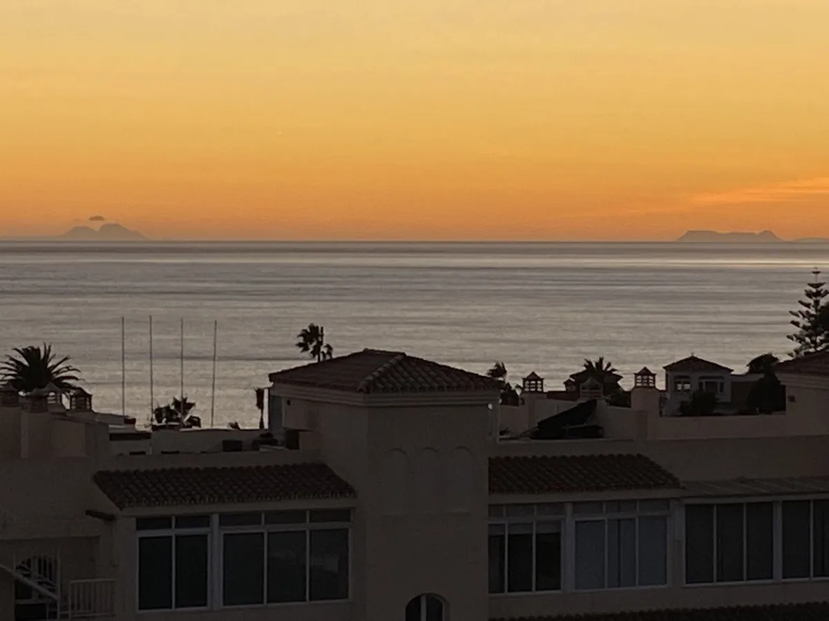 886dcc37-51d2-4bc1-aa54-34d4038927f9