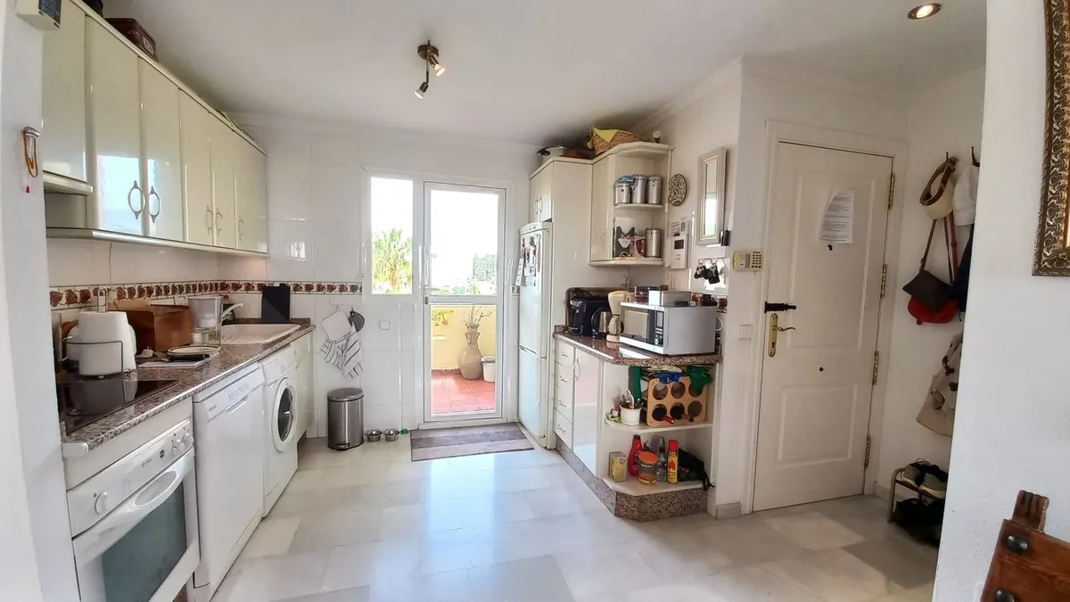 fce74f29-1a63-4d34-a9ba-cbaa0e587f74