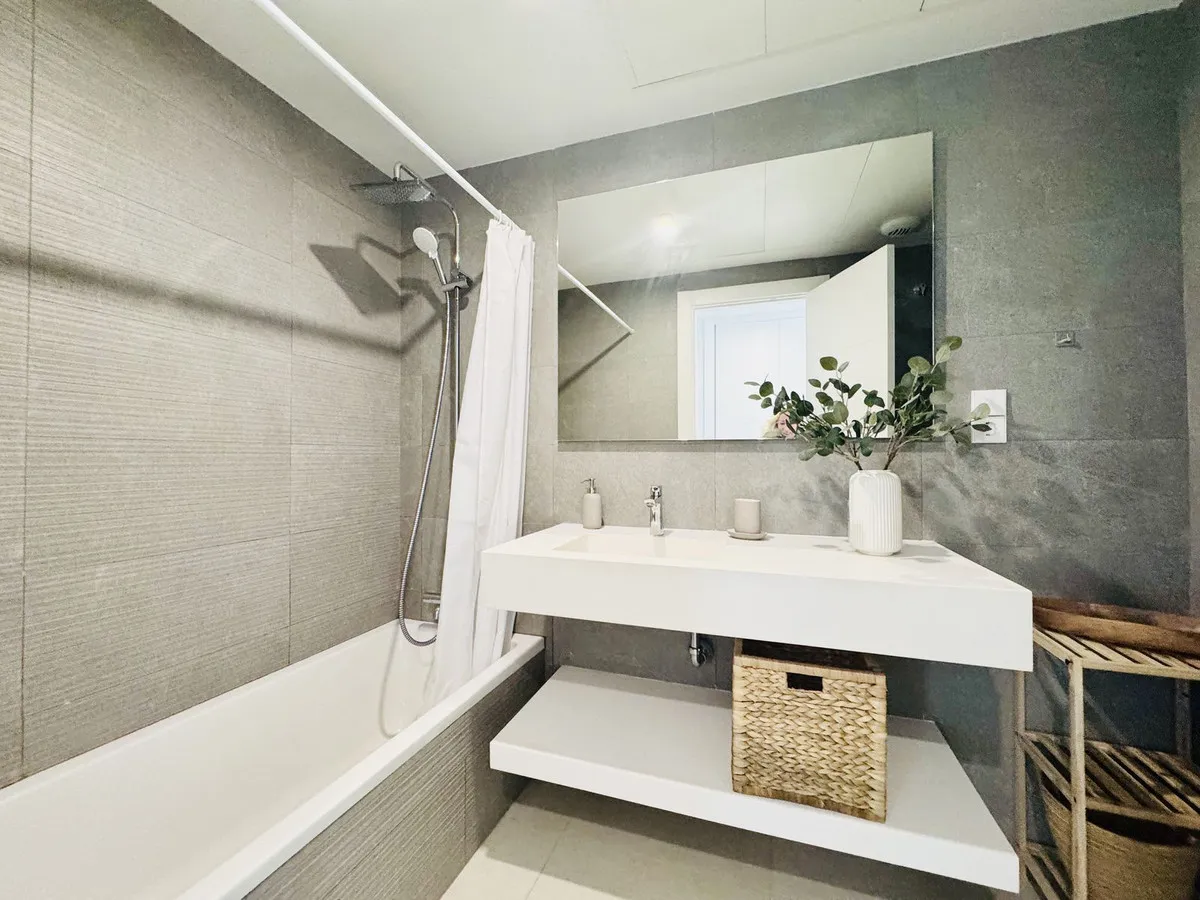 a7aa2e6f-4f2d-4d03-a214-7a3791ef0590