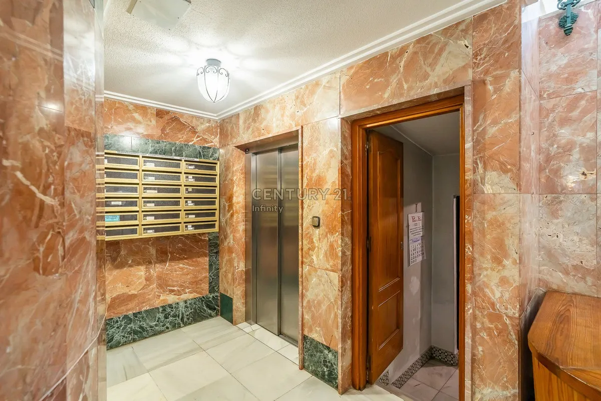 1a521d9b-9a0e-45de-8263-917ee6a63371