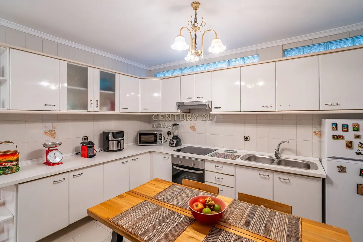 294c4858-c6c2-43ba-ad82-2f8b4ba102f3