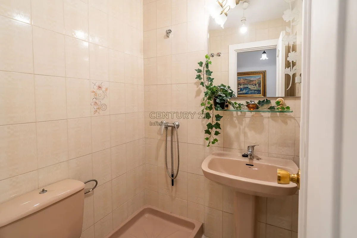 9bb2c908-5f51-4ada-98a4-945774f80d3b