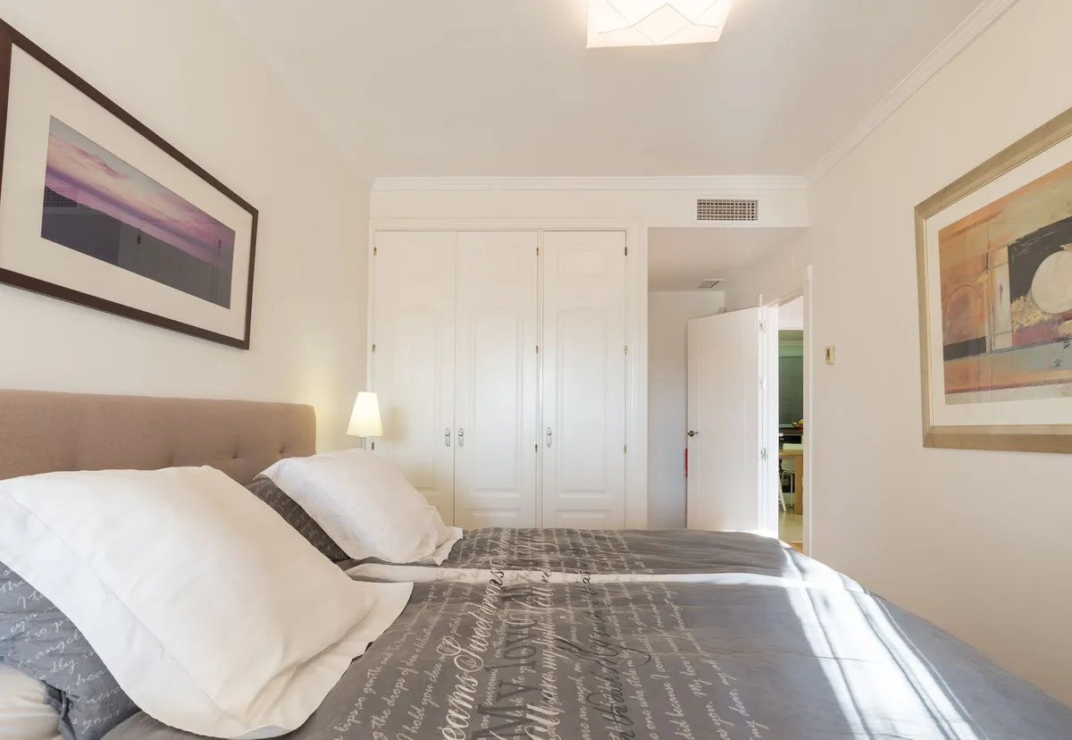 4ba62807-a3d8-44dc-8fd1-a0c555d59c53