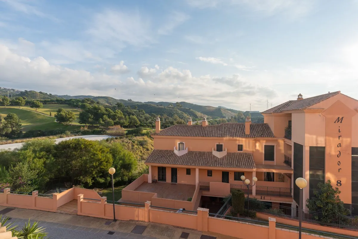 6b2516f1-b001-4248-b862-e3a664b15430