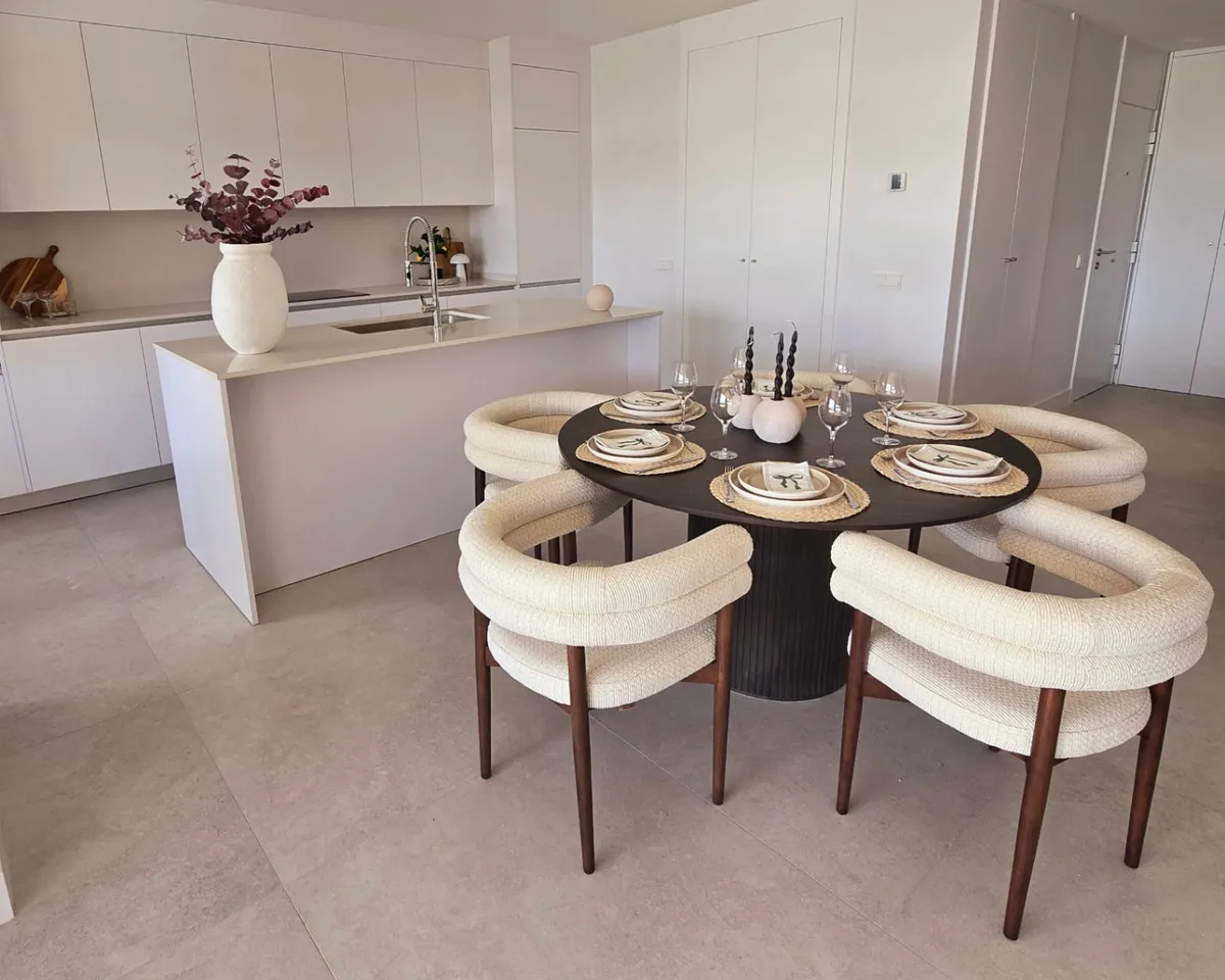 07f7582b-6cc5-43d0-96c7-022c6f1b3246