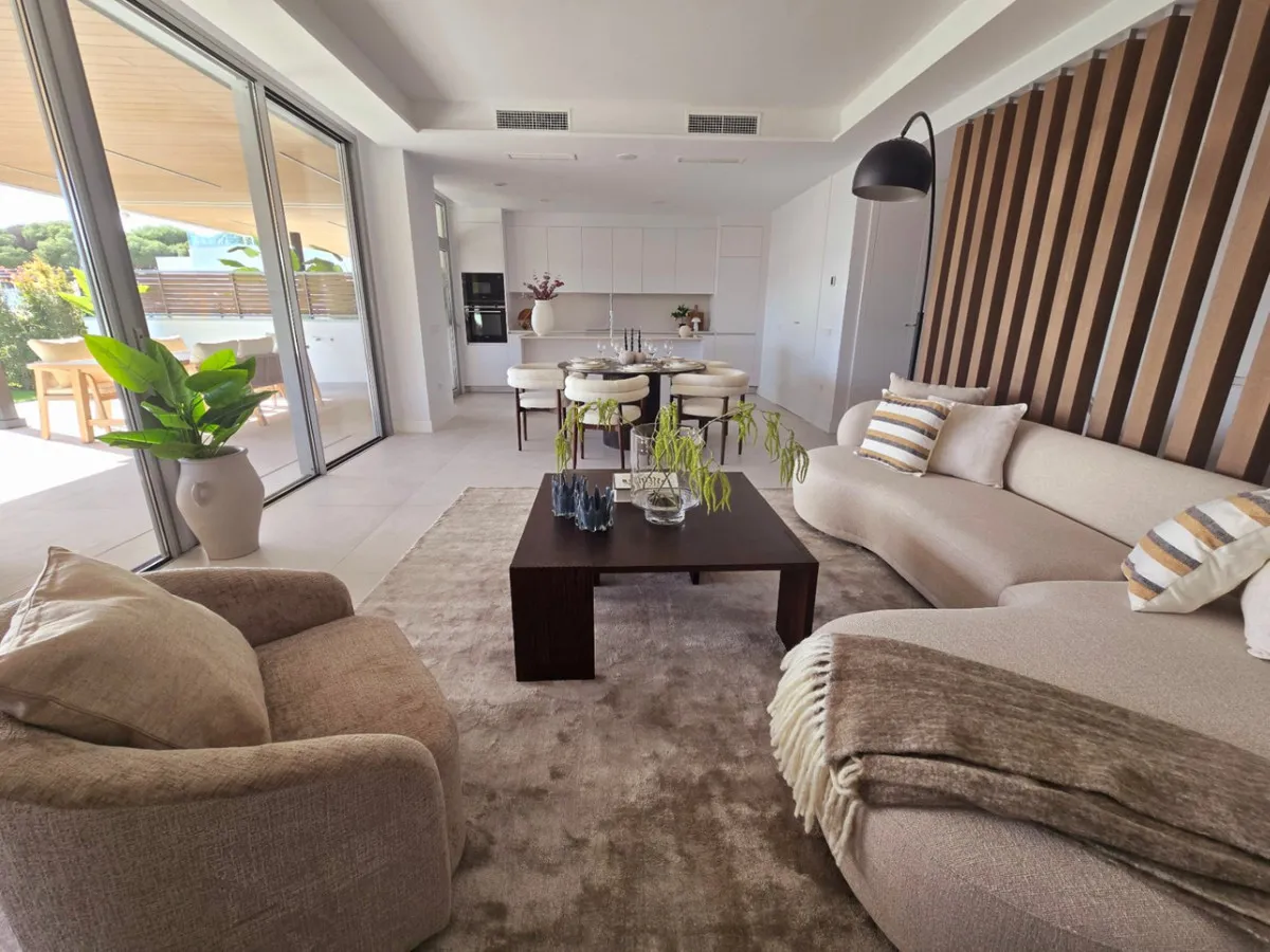 2c07cdd5-0b2a-4352-9e79-beae1abcb042