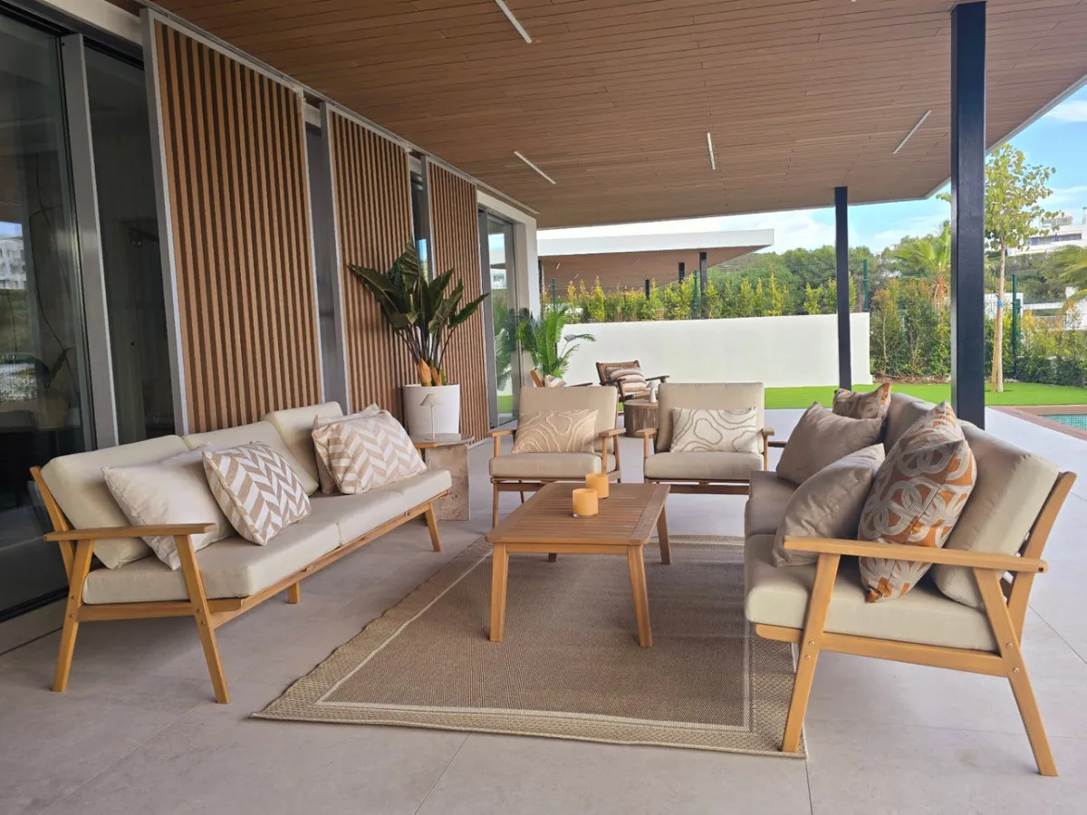 2e108197-516b-4247-9d66-9b9902e52401