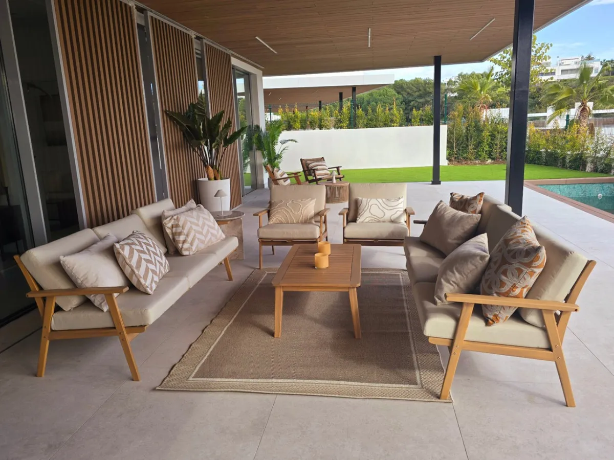 7ebc0a73-1b2d-4a85-919a-e93edbe6be0d