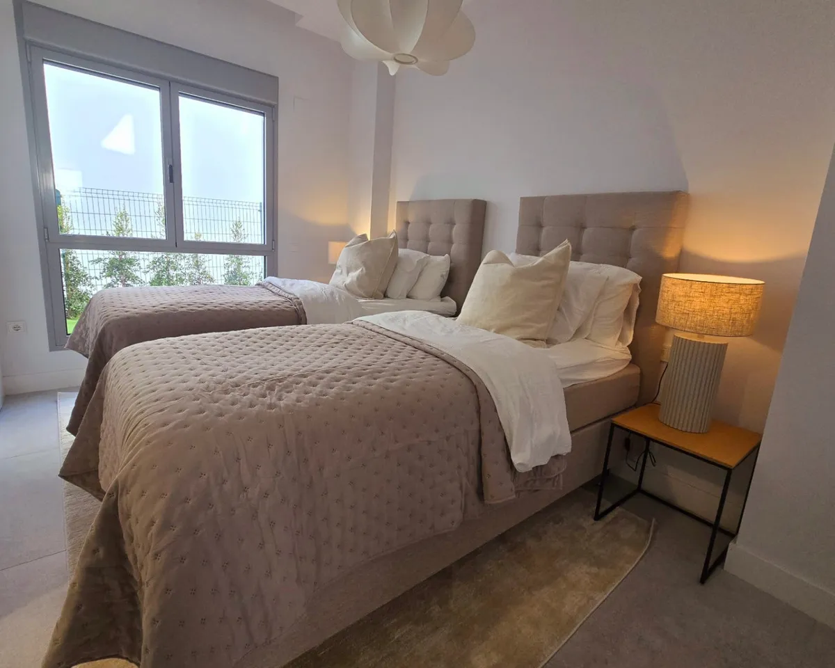 dbe79db2-cbf2-4c3b-9965-7b923dc49a31