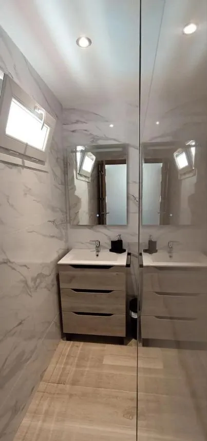 cfe7173b-5414-4cae-9020-25ab7d5cbb5f