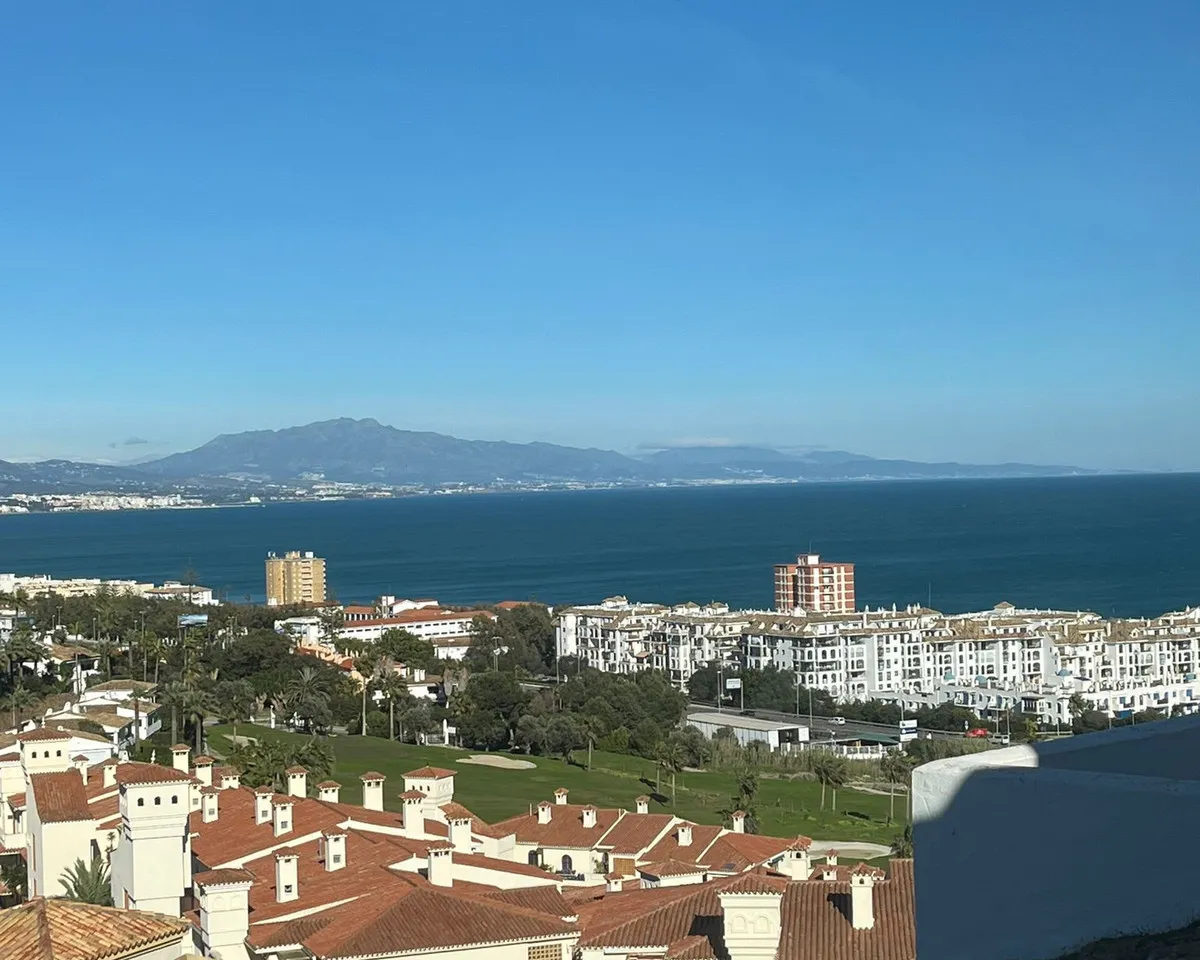 1bd01ccf-54de-46de-847f-002838052e8d