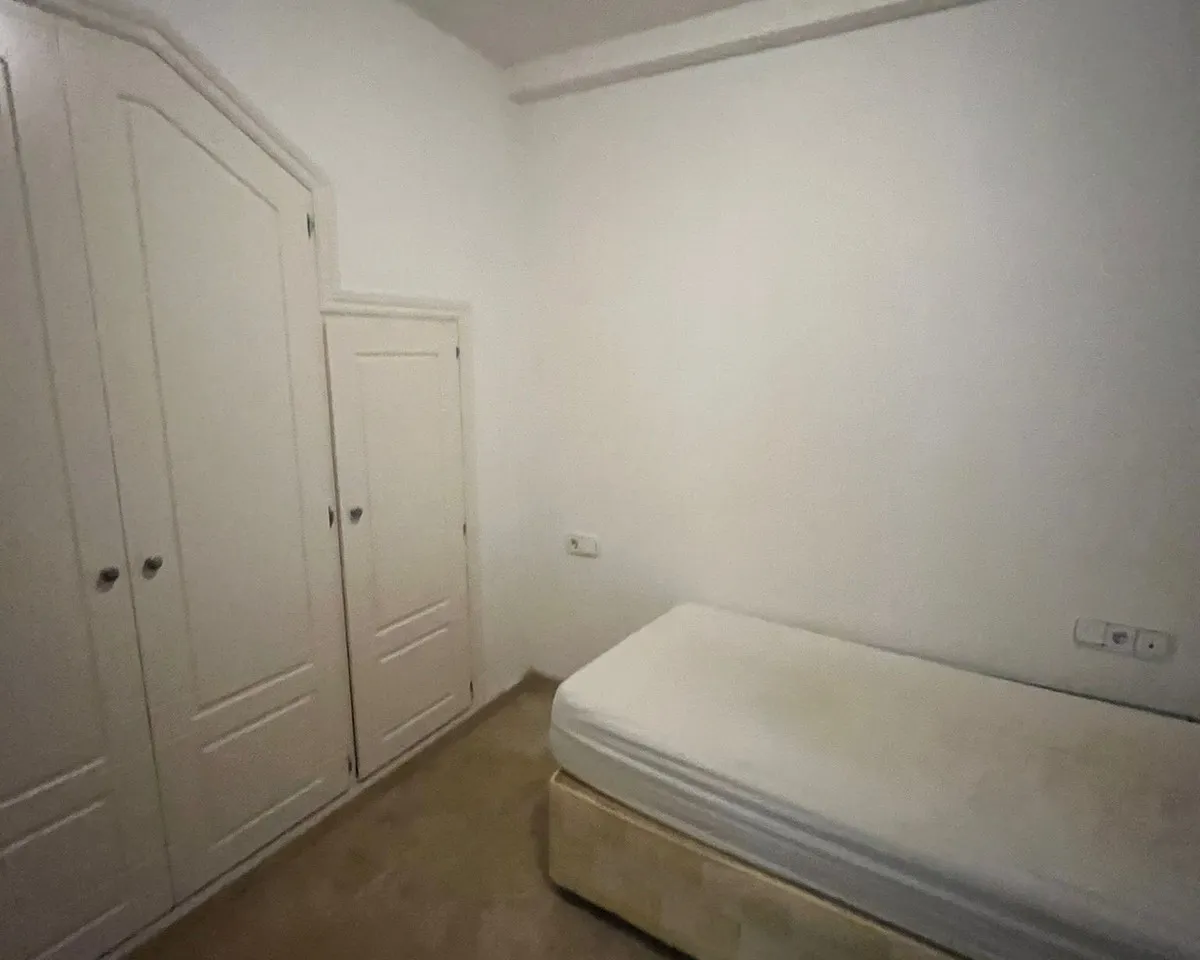 c1495339-b80a-4c7f-9301-7407416edb8a