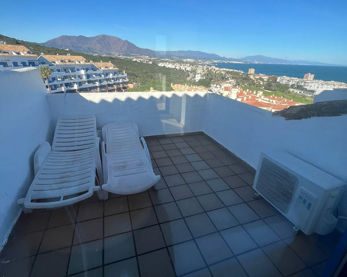 d5ca8a70-e3d4-4a58-989f-37d4785e6d1d