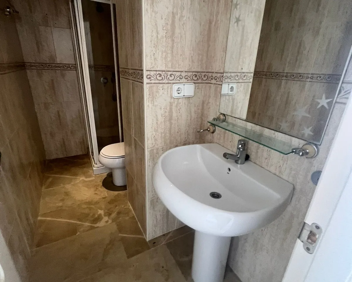 f499dbf6-2856-471c-a5cd-08b350818a0a