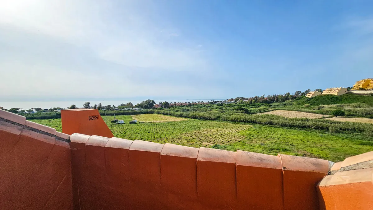 b710ba69-ffbb-493a-9fa5-a82fc864d674