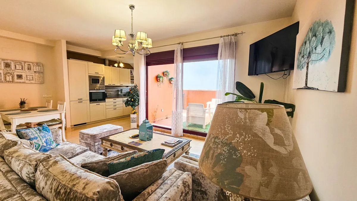 e8c5bfed-5adb-4fd4-933f-5e8fbd398f2c