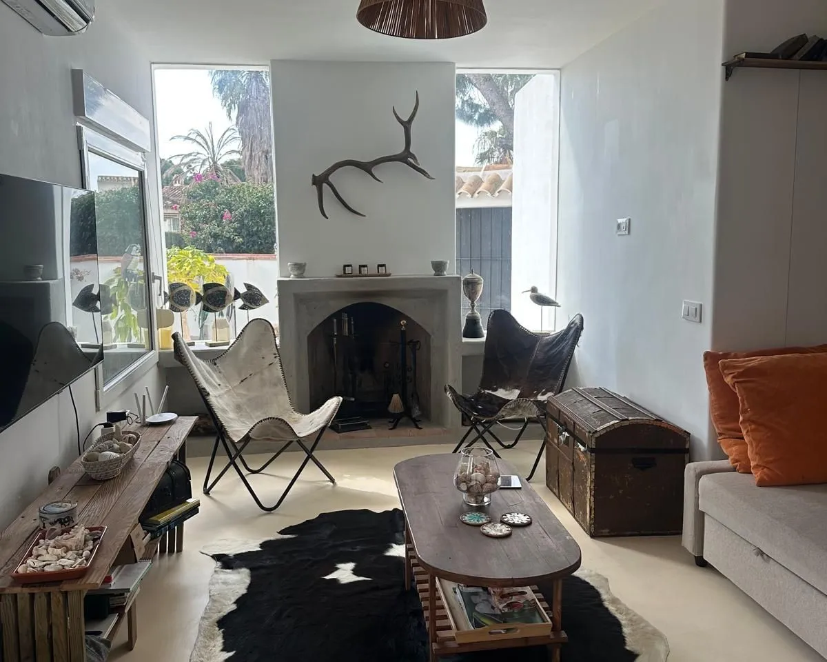 4aded1c1-bfb9-4fad-9996-a69b70b702b2