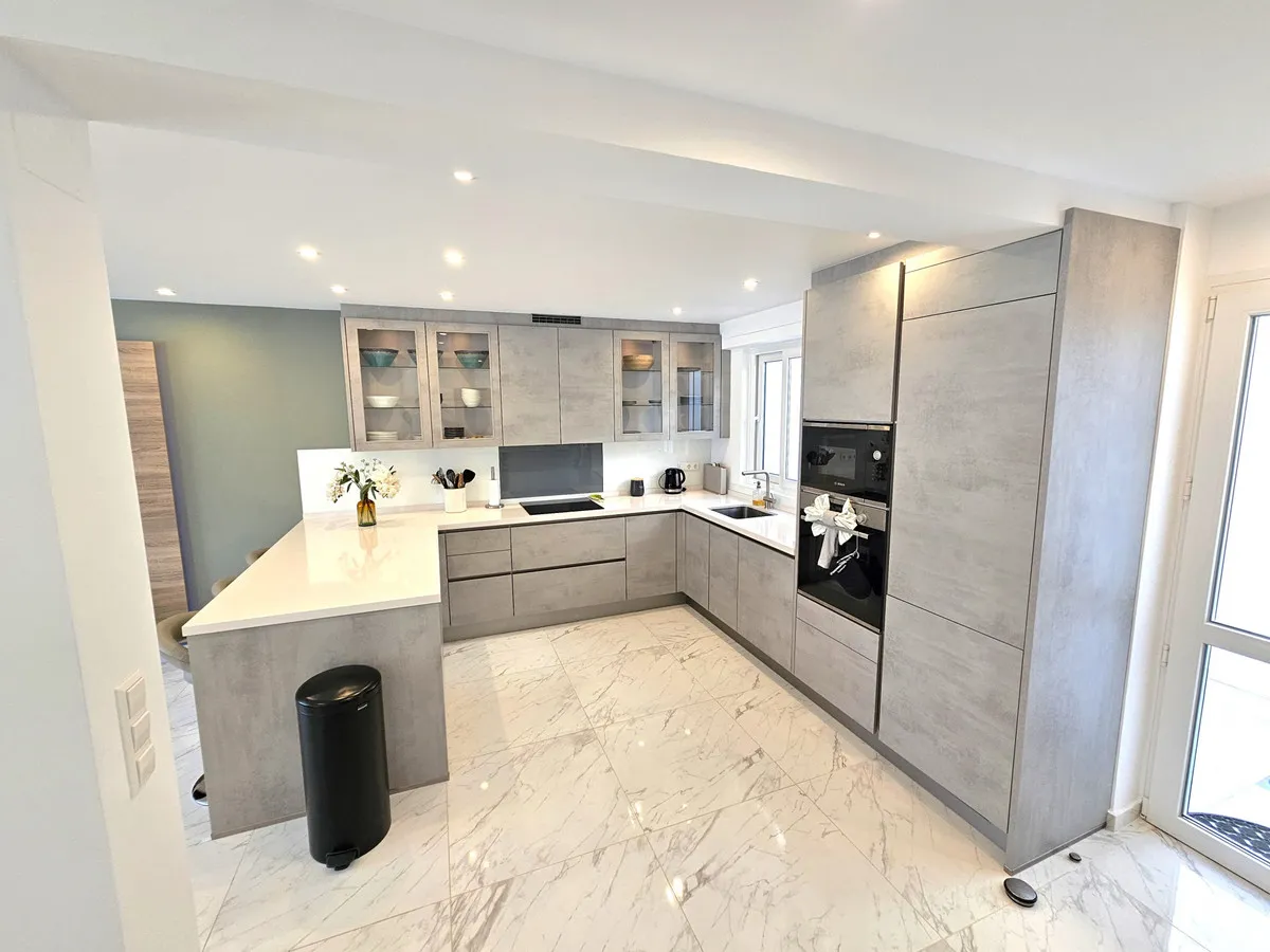 4da65bdb-05b5-4aad-afd0-72a961b31ffb