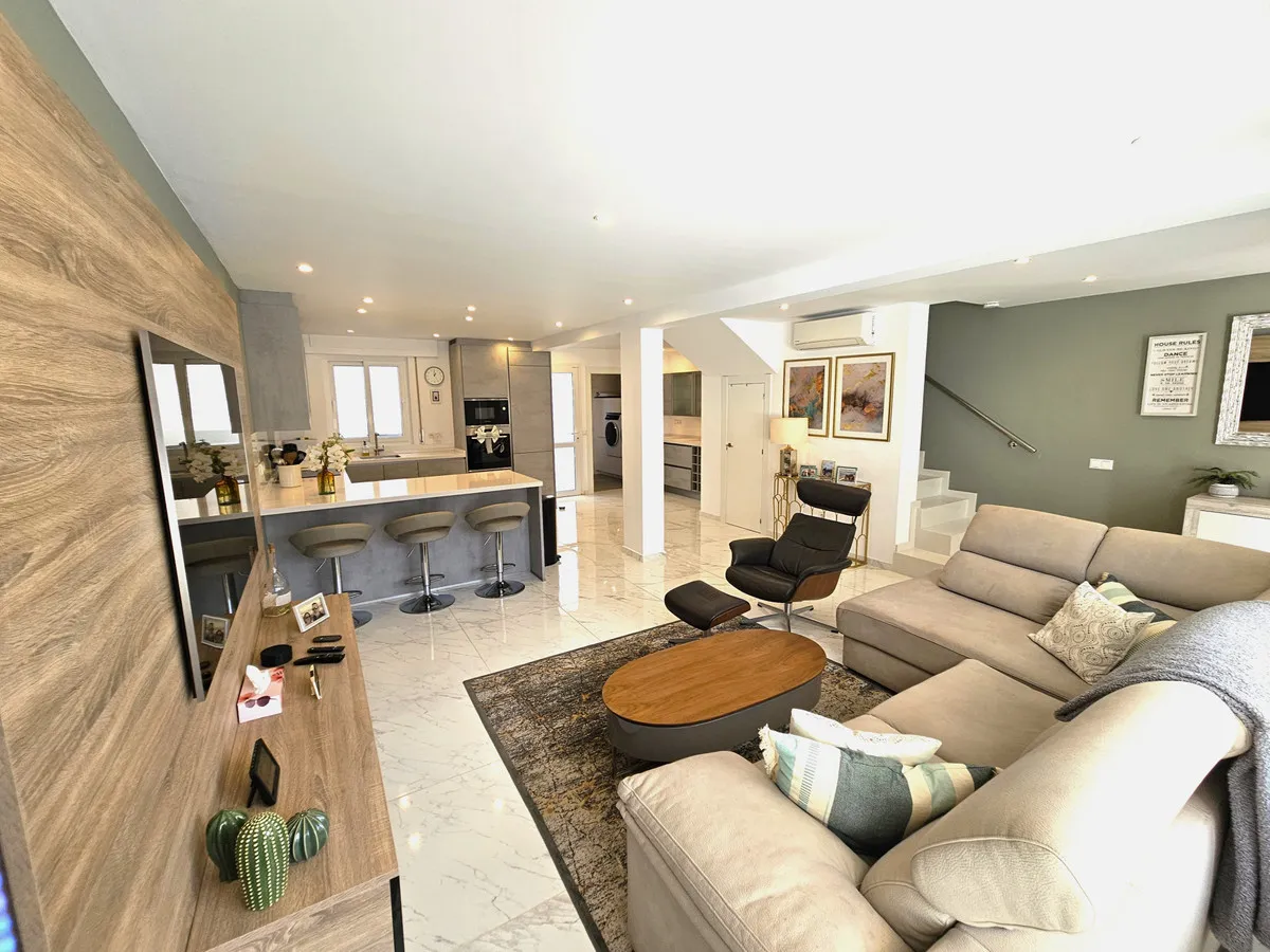 c090856b-6412-4329-b2f1-d32842ca0aa9