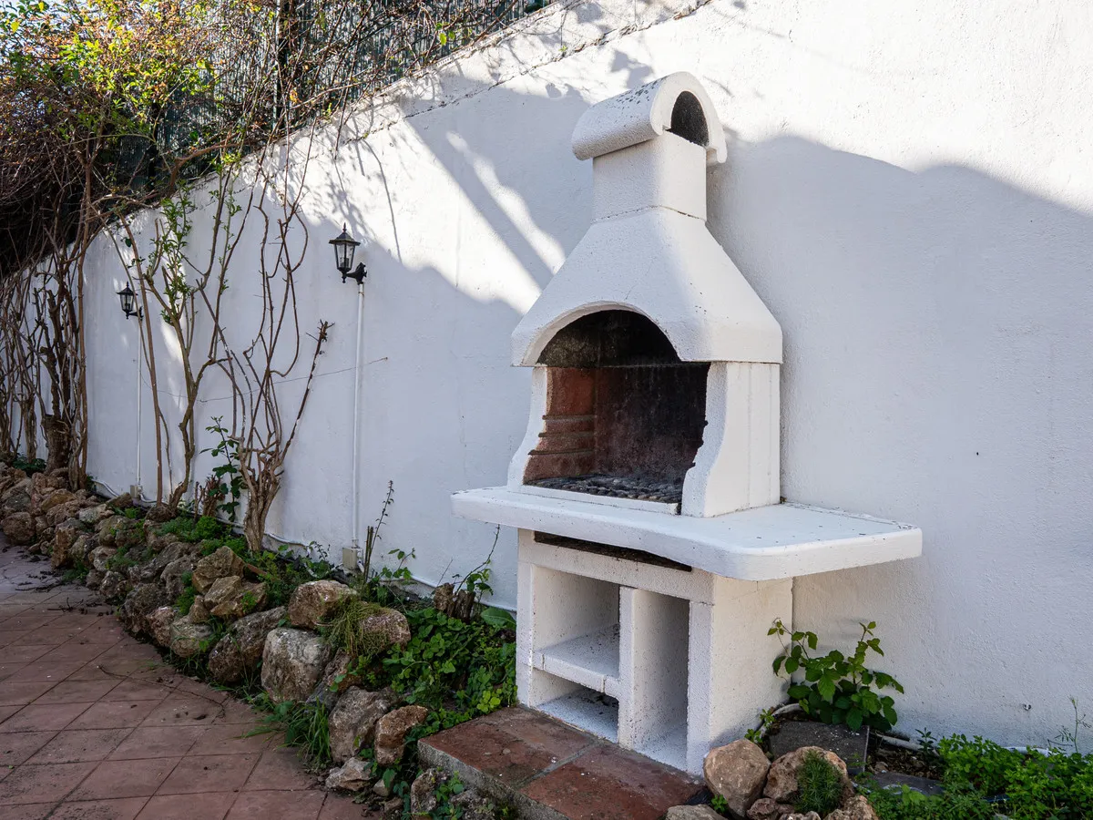 c5e8c1e1-db26-42e2-9c77-718b002dd123