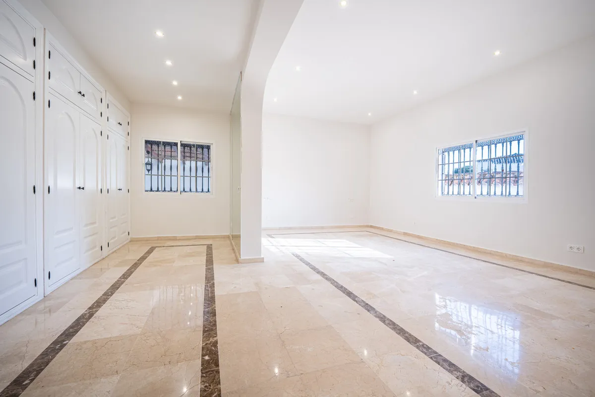 ee6b1581-7728-4f71-8db8-03ad4664a585