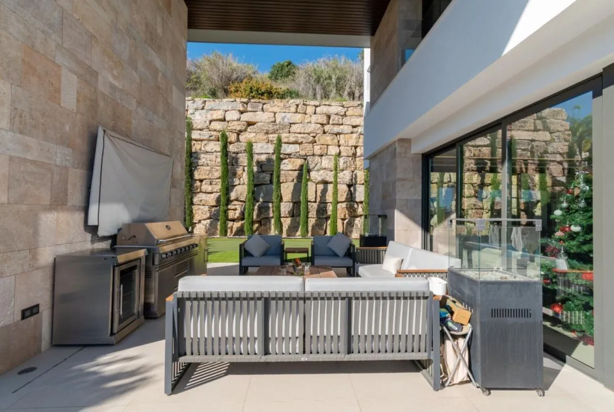 593a9c7e-96c9-4abf-8026-6065928e47fc