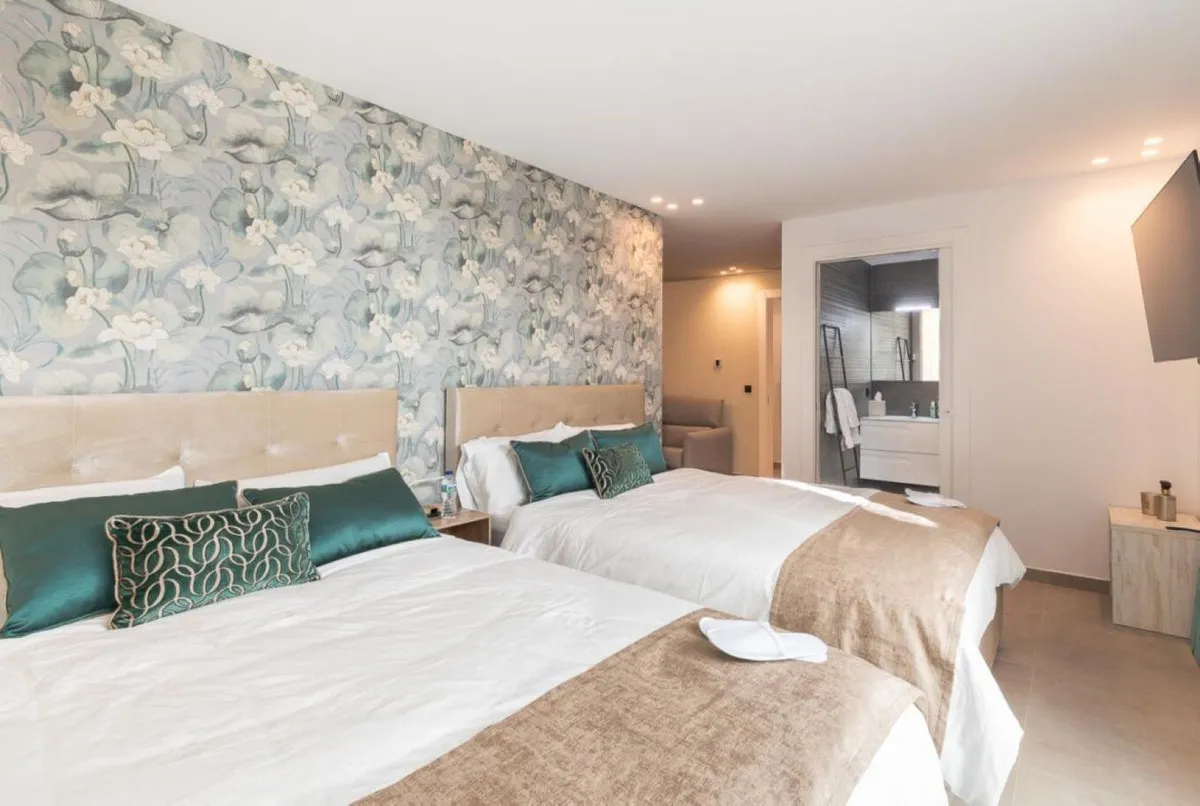 5bf5c4fc-4e78-4954-aebb-08423c23bdd4