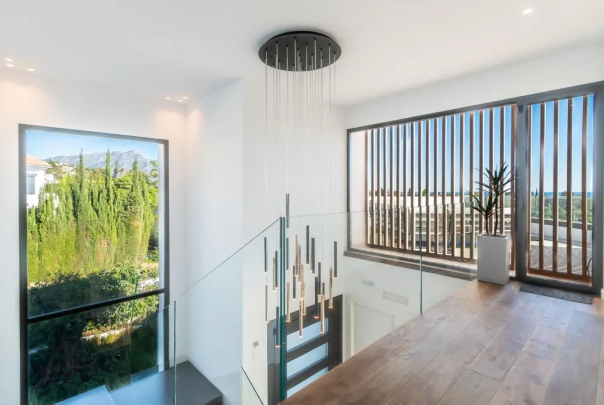 90cf059c-3354-4f59-bd52-e7f7d61e5652