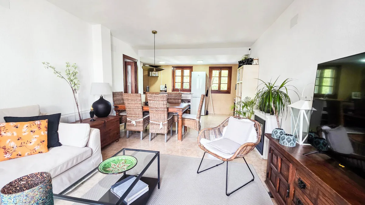 7b5a773c-e50d-49c8-ad46-5768204b3fbc