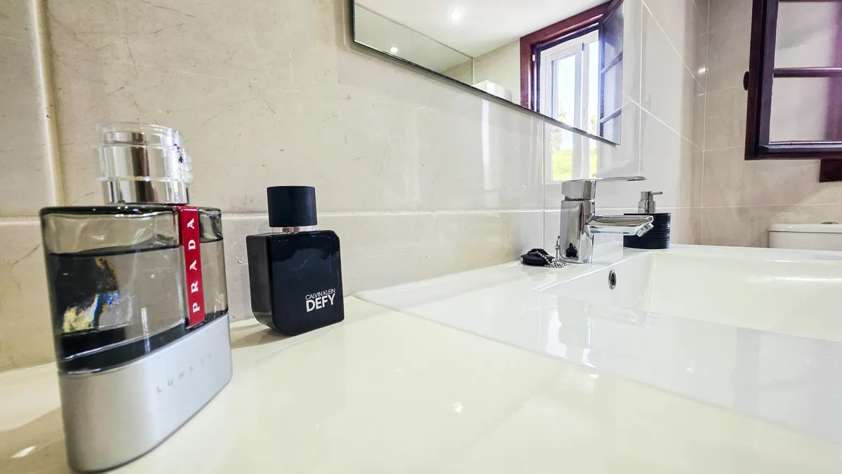 c4c23e85-88db-4282-bbf3-a7009a86e041