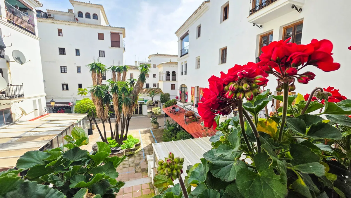 dba98800-df70-45bb-b352-620751b4d9e0