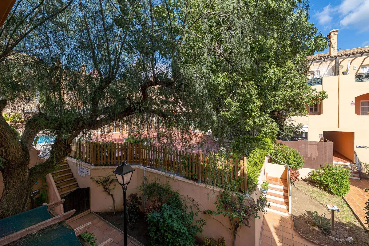 fc97a412-4edf-4e09-b97b-8926c128e2c1