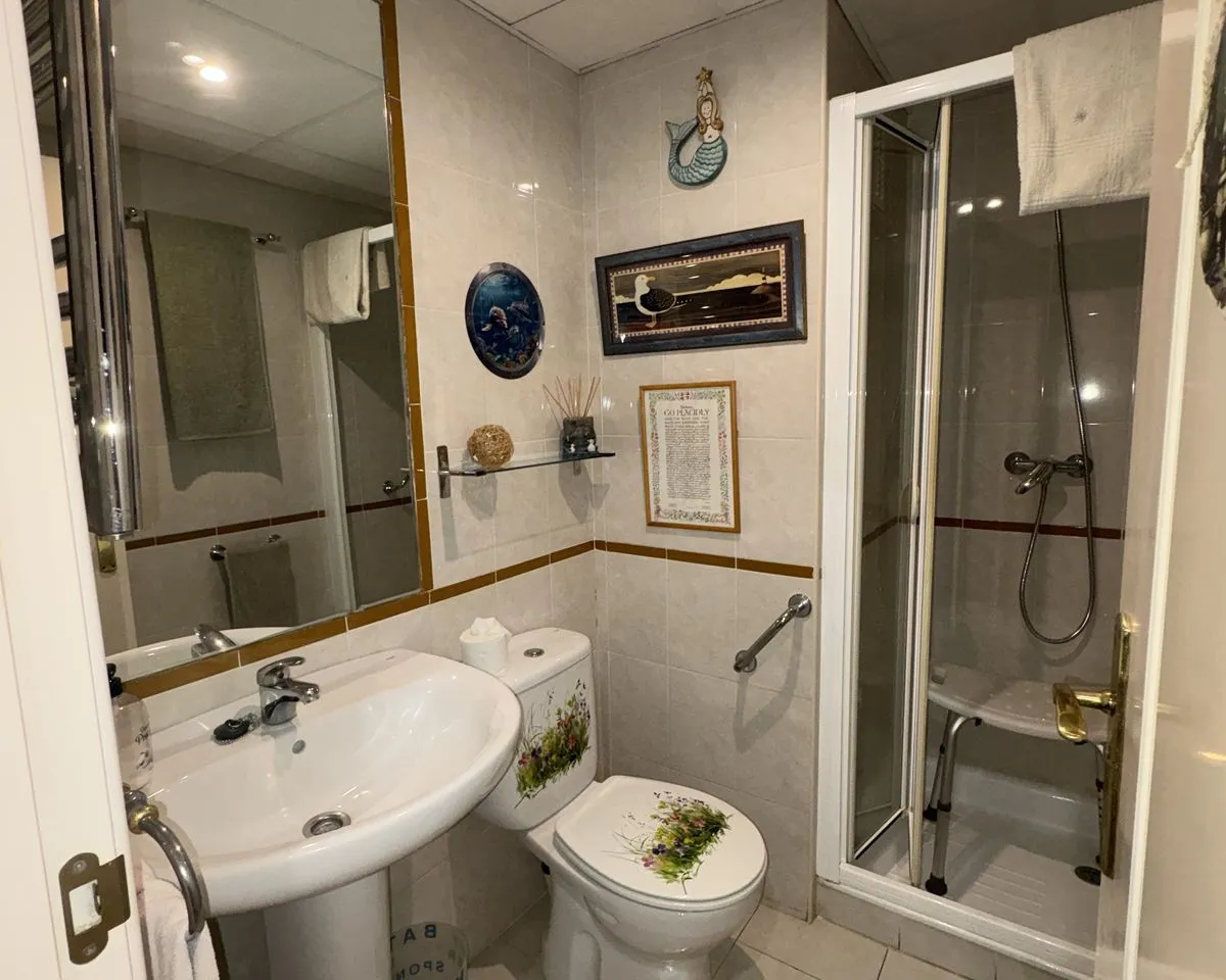 82828ea8-d4ed-46c3-89b2-c561776dbeb0