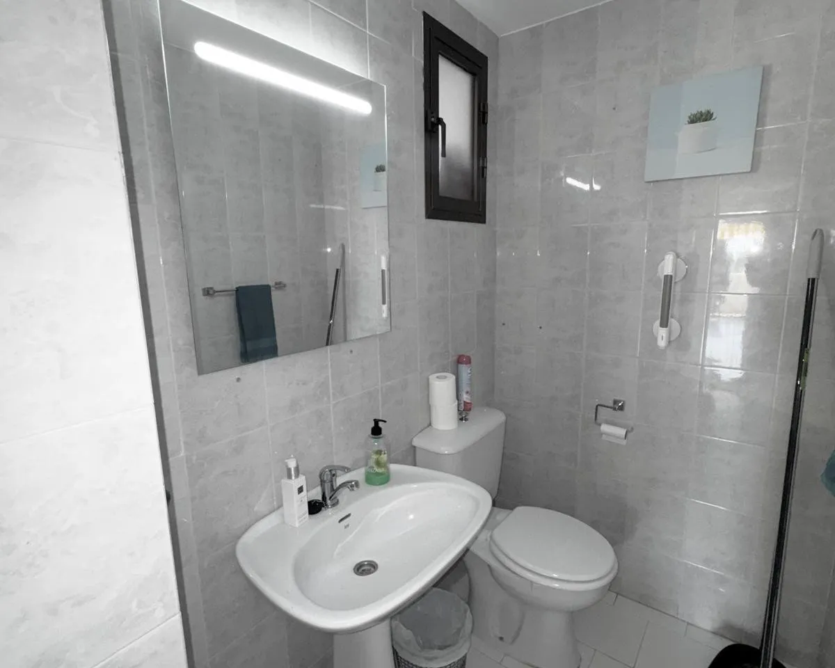 feade8cf-3474-458f-aeea-af2c19ecd77c