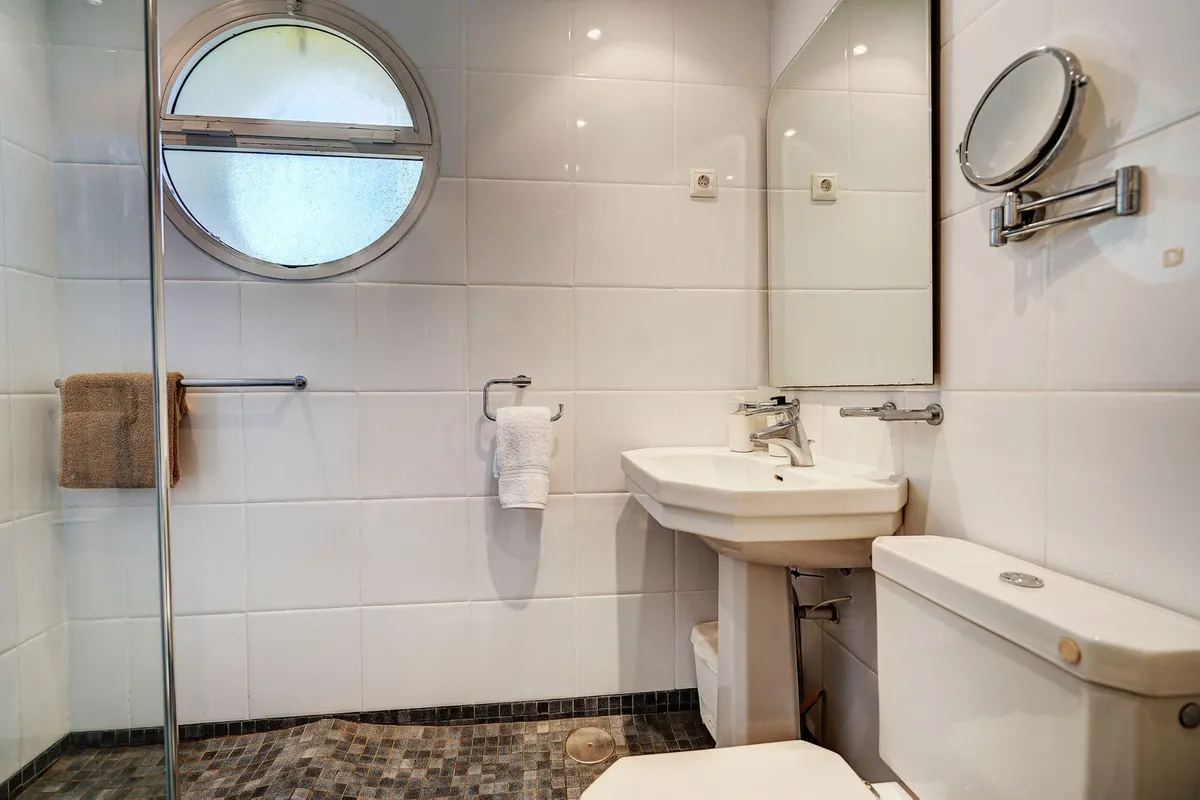 34f4b6a1-5ae1-40e8-abe3-d3d9d550adee