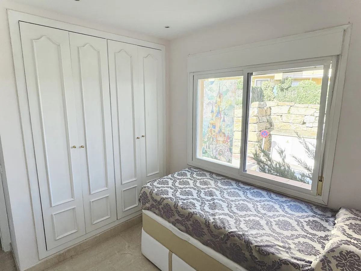 5dbdac00-7652-44cb-8315-307374e06698