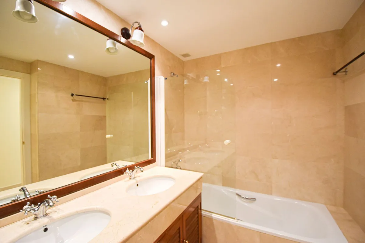 61664458-61da-4df8-8ffe-7c889114b1a4