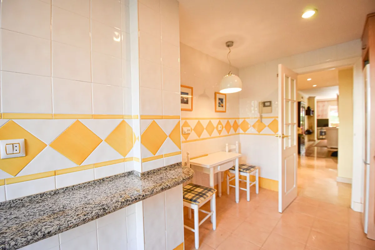 e0274c03-9c92-4453-ab44-5f0aff20018c