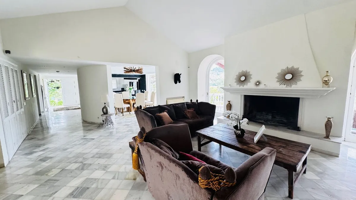 2f187236-26f9-435d-bdf8-6f96089f8997